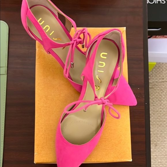 Unisa Pink Heels Elegant Strappy Design - Picture 1 of 3